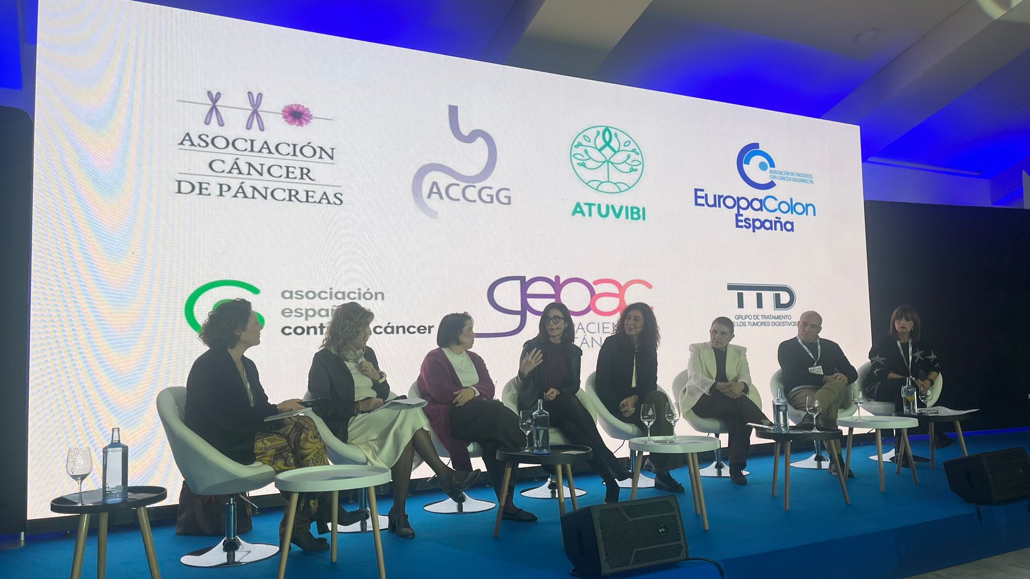 Participamos en el coloquio «Investigación y pacientes: Construyendo juntos»